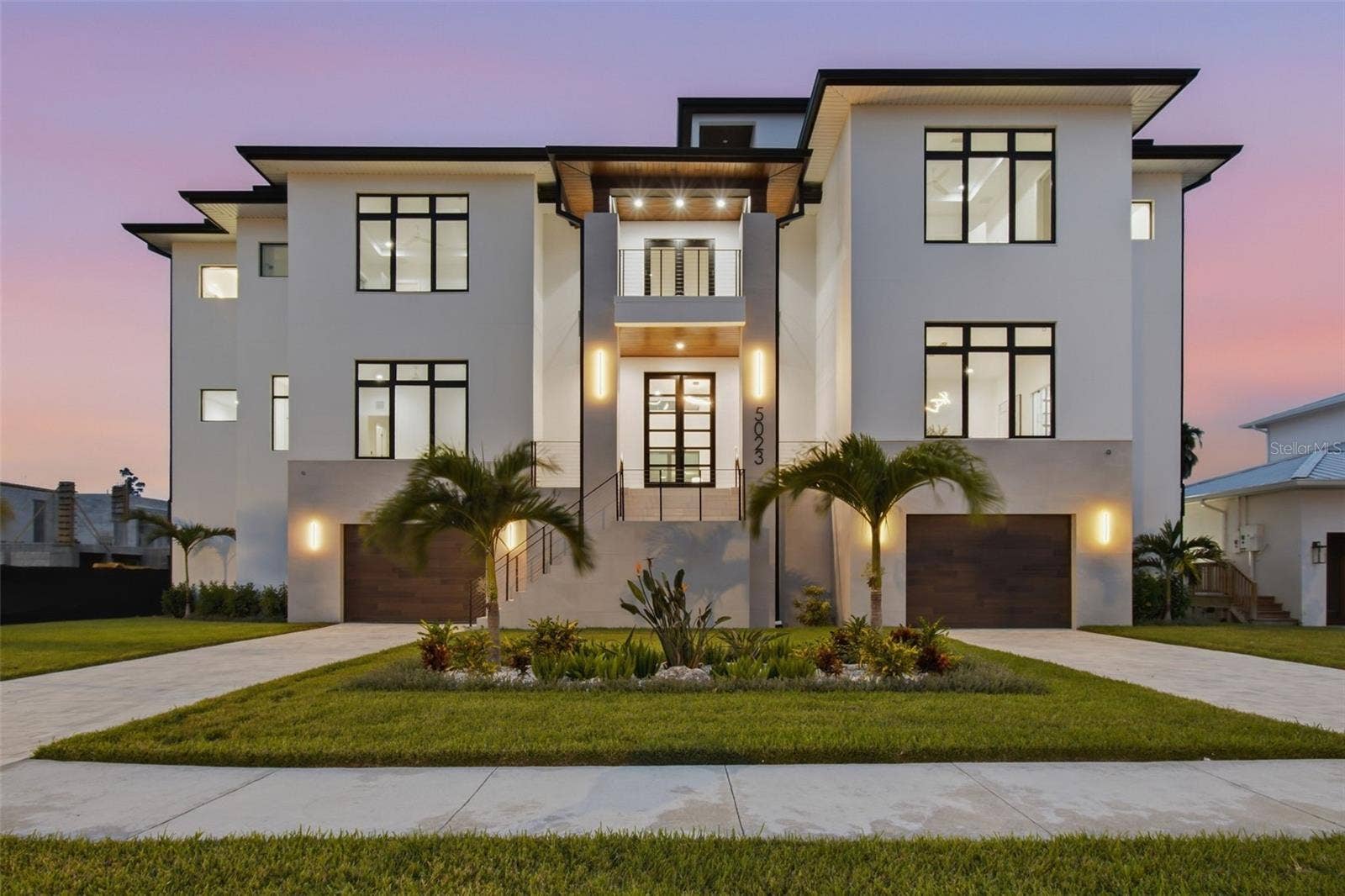 5023 W LEONA STREET, Tampa, FL 33629