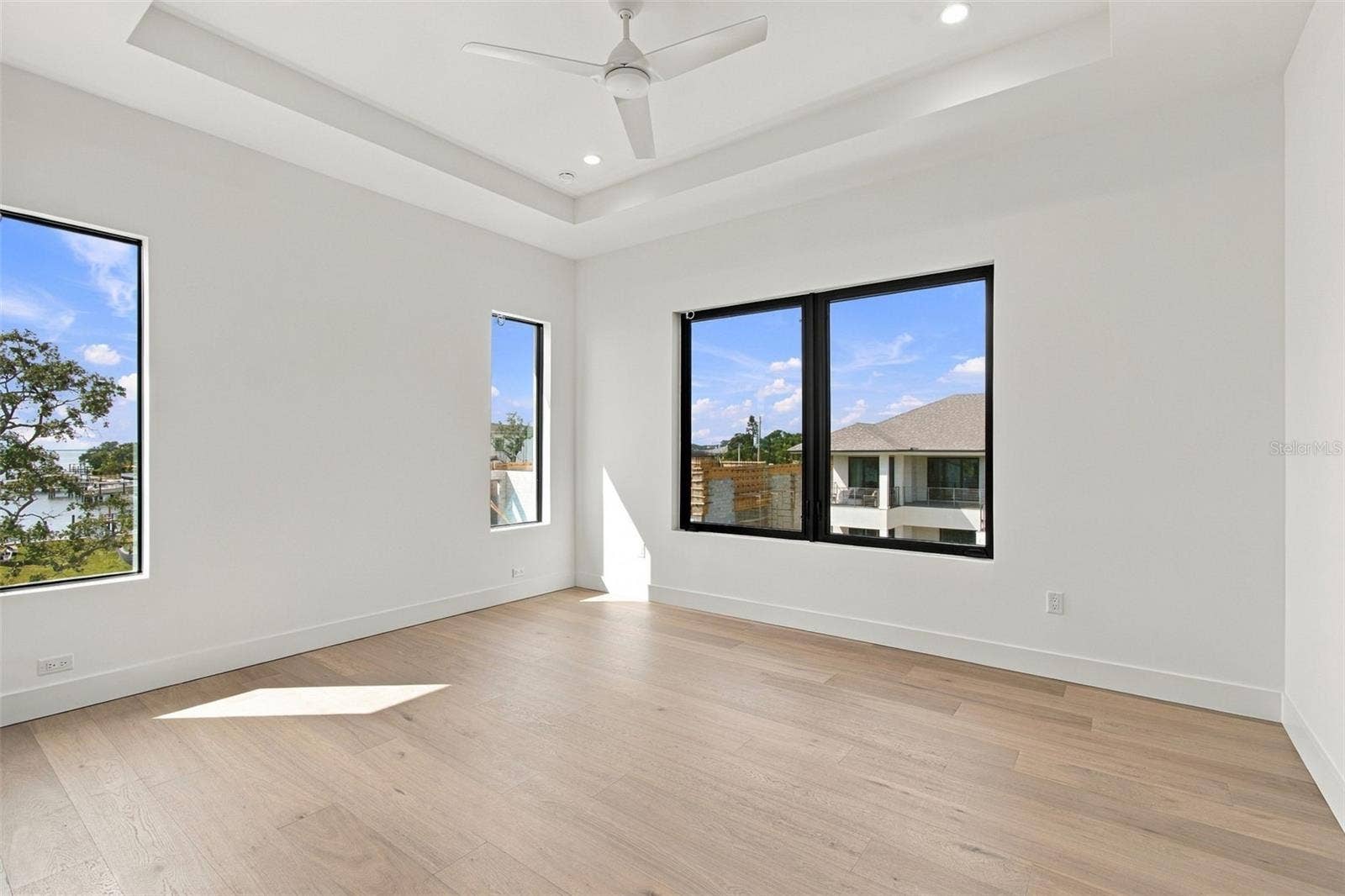 5023 W LEONA STREET, Tampa, FL 33629