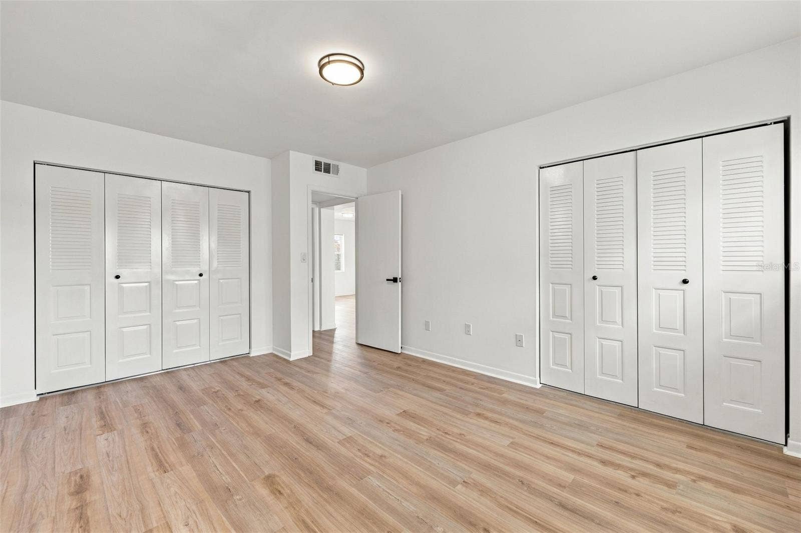 960 VIRGINIA STREET, #206, Dunedin, FL 34698 960 VIRGINIA STREET, #206, Dunedin, FL 34698