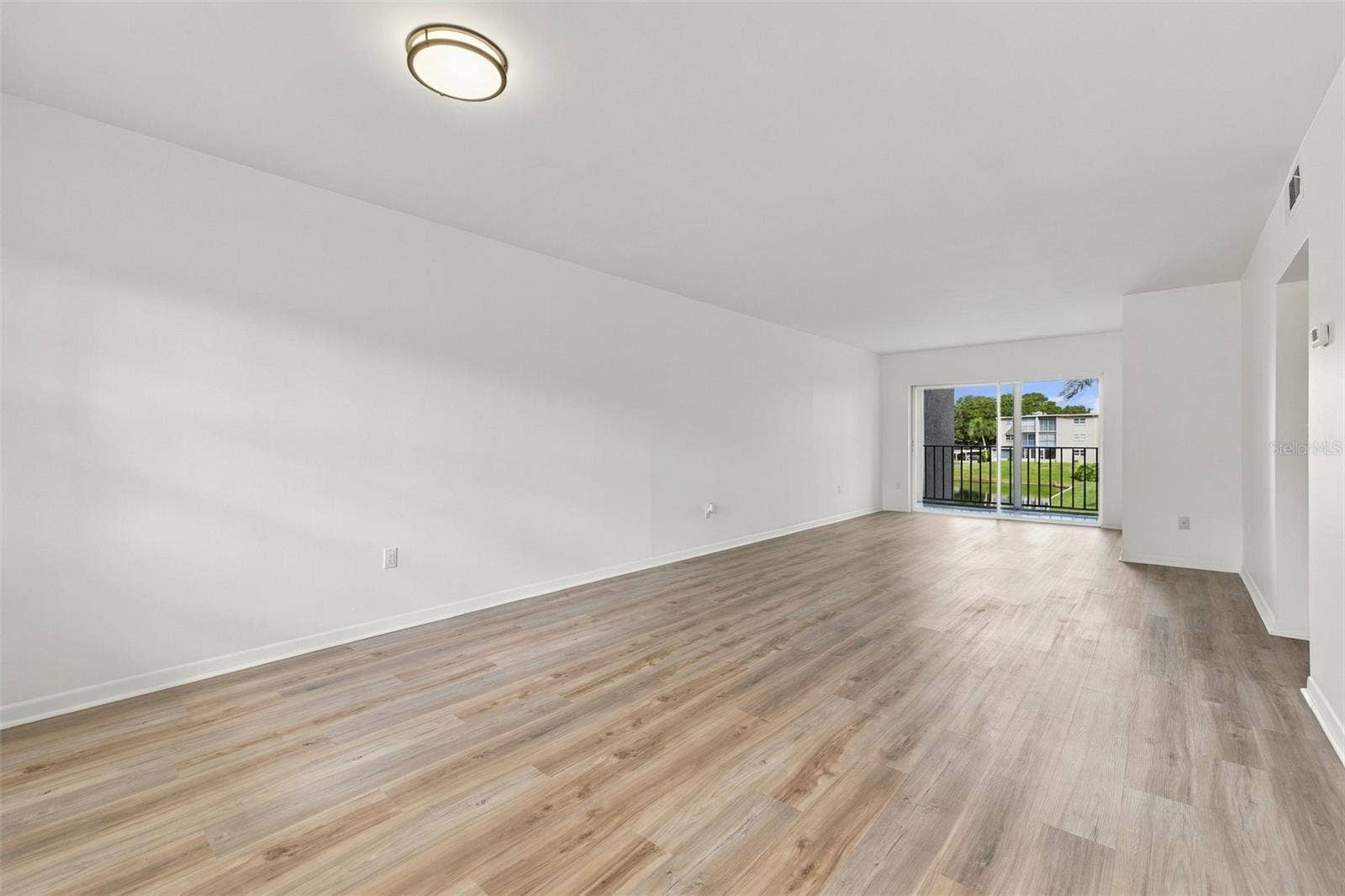 960 VIRGINIA STREET, #206, Dunedin, FL 34698 960 VIRGINIA STREET, #206, Dunedin, FL 34698