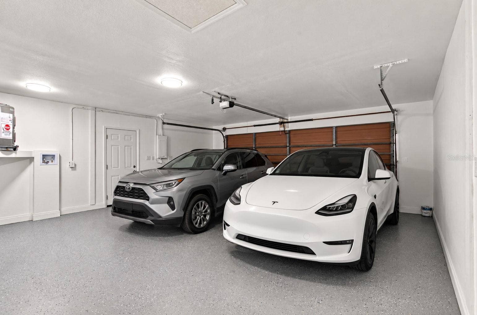virtual staged garage