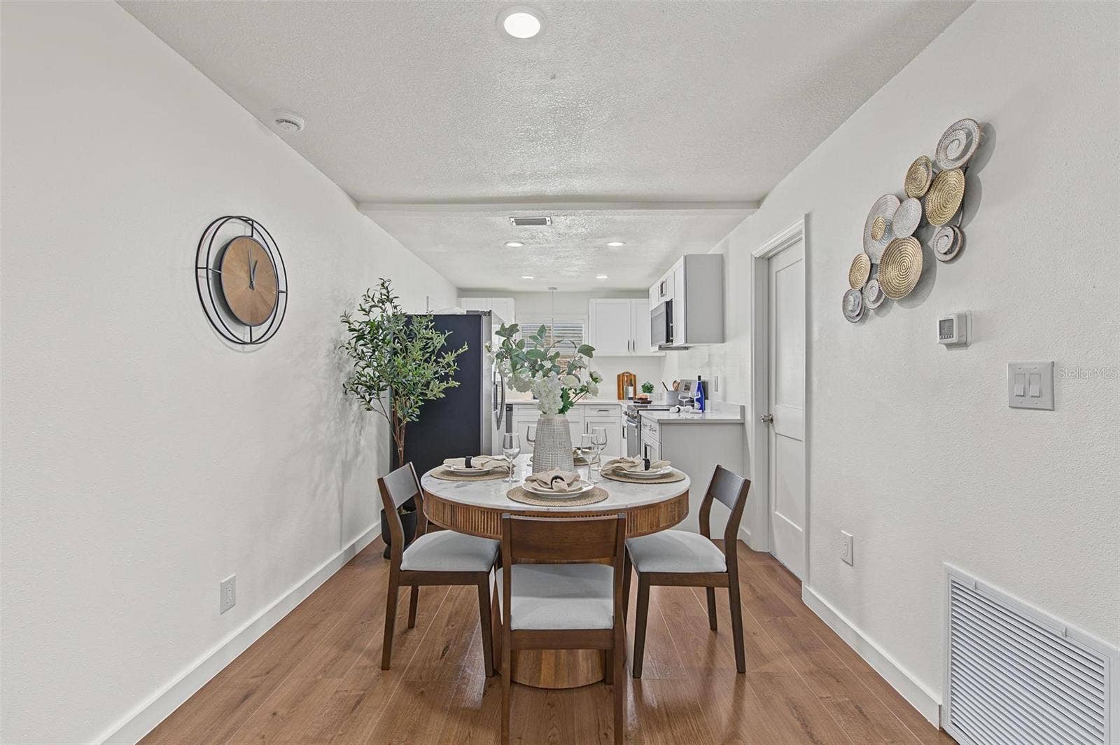 1834 NEW HAMPSHIRE AVENUE NE, St Petersburg, FL 33703 1834 NEW HAMPSHIRE AVENUE NE, St Petersburg, FL 33703