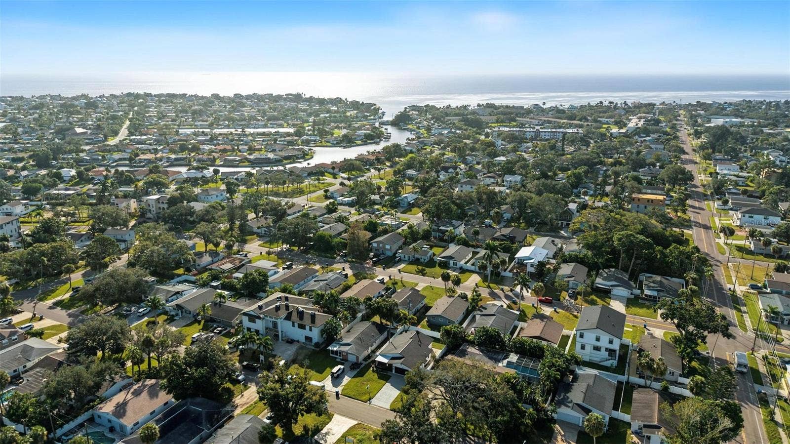 1834 NEW HAMPSHIRE AVENUE NE, St Petersburg, FL 33703 1834 NEW HAMPSHIRE AVENUE NE, St Petersburg, FL 33703