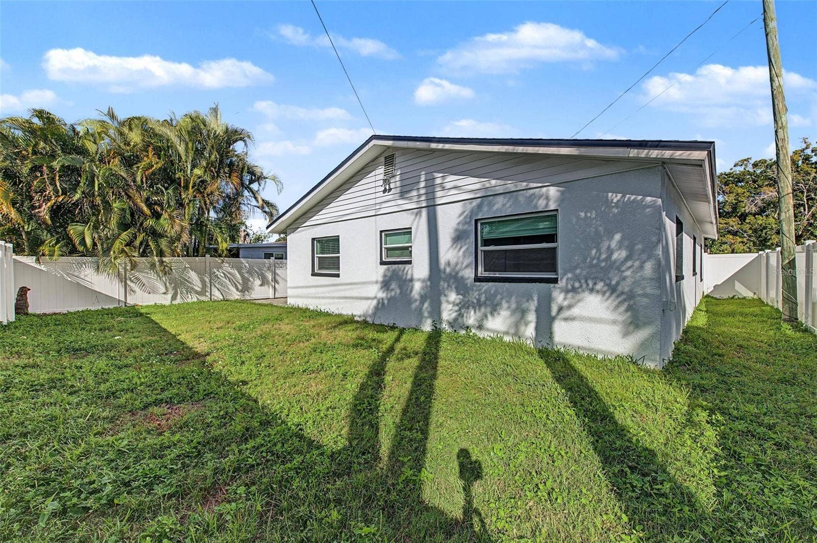 1834 NEW HAMPSHIRE AVENUE NE, St Petersburg, FL 33703 1834 NEW HAMPSHIRE AVENUE NE, St Petersburg, FL 33703