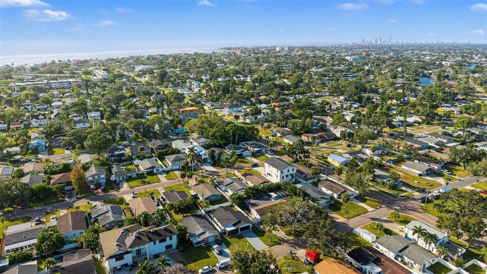 1834 NEW HAMPSHIRE AVENUE NE, St Petersburg, FL 33703 1834 NEW HAMPSHIRE AVENUE NE, St Petersburg, FL 33703