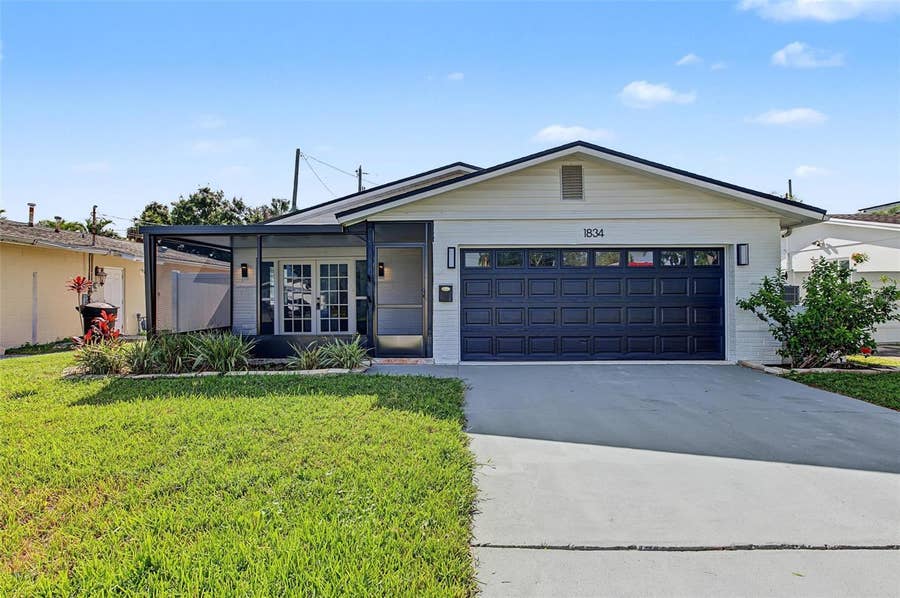 Property photo for 1834 NEW HAMPSHIRE AVENUE NE, St Petersburg, FL