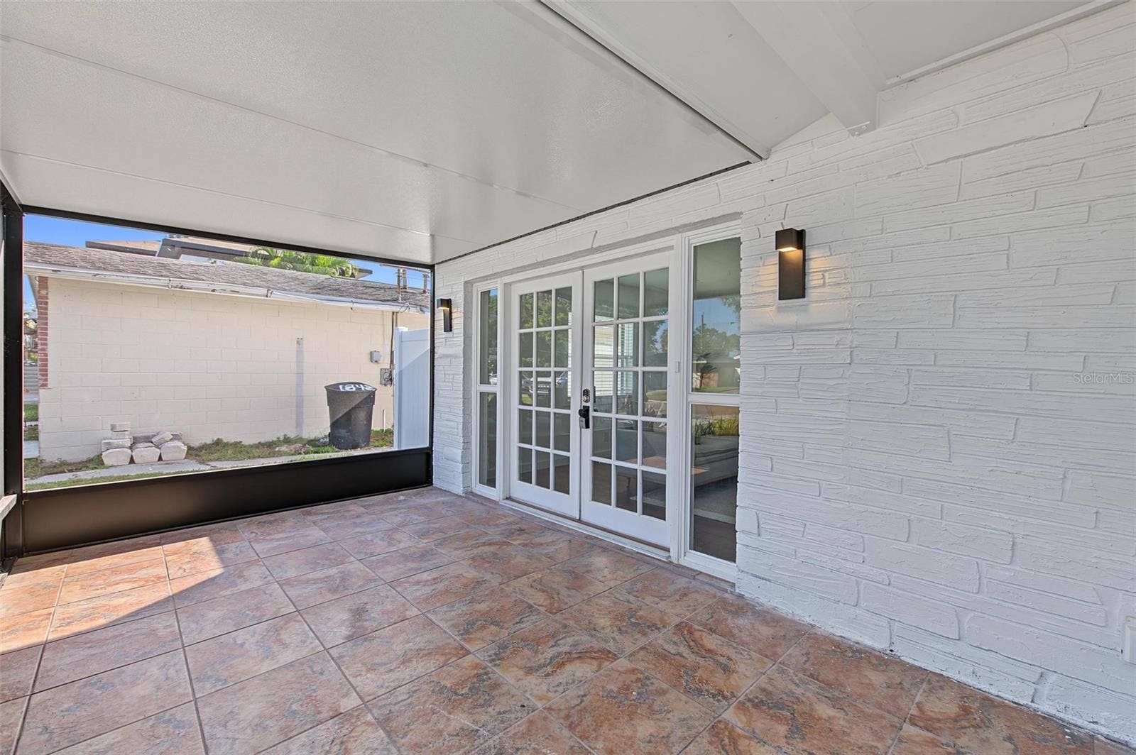 1834 NEW HAMPSHIRE AVENUE NE, St Petersburg, FL 33703 1834 NEW HAMPSHIRE AVENUE NE, St Petersburg, FL 33703