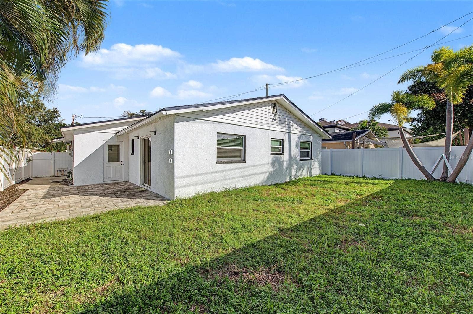 1834 NEW HAMPSHIRE AVENUE NE, St Petersburg, FL 33703 1834 NEW HAMPSHIRE AVENUE NE, St Petersburg, FL 33703