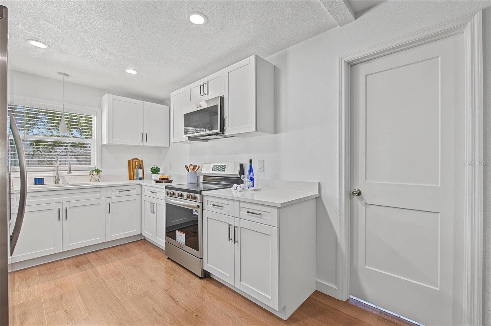 1834 NEW HAMPSHIRE AVENUE NE, St Petersburg, FL 33703 1834 NEW HAMPSHIRE AVENUE NE, St Petersburg, FL 33703