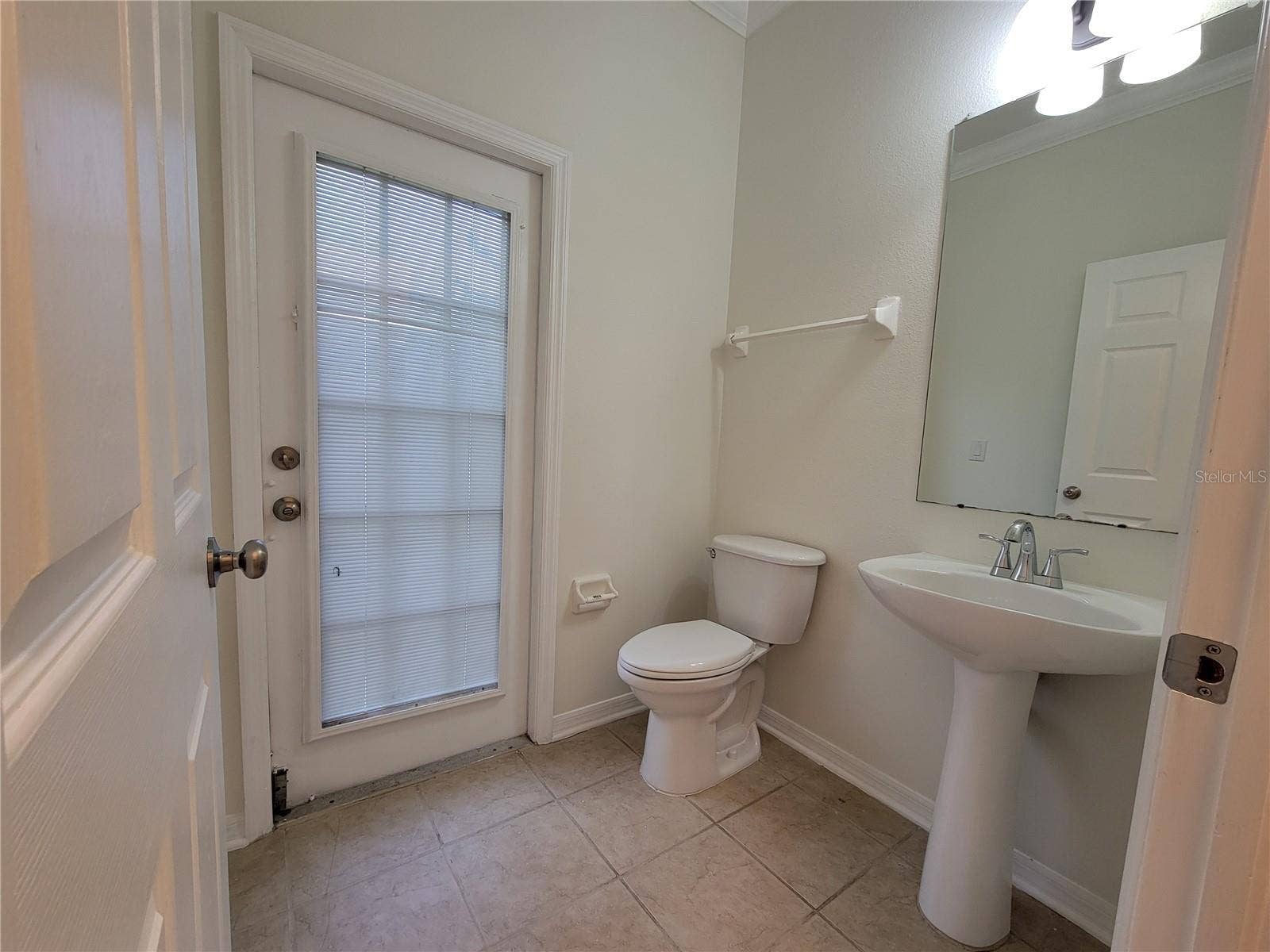 19023 NARIMORE DRIVE, Land O Lakes, FL 34638 Half bath