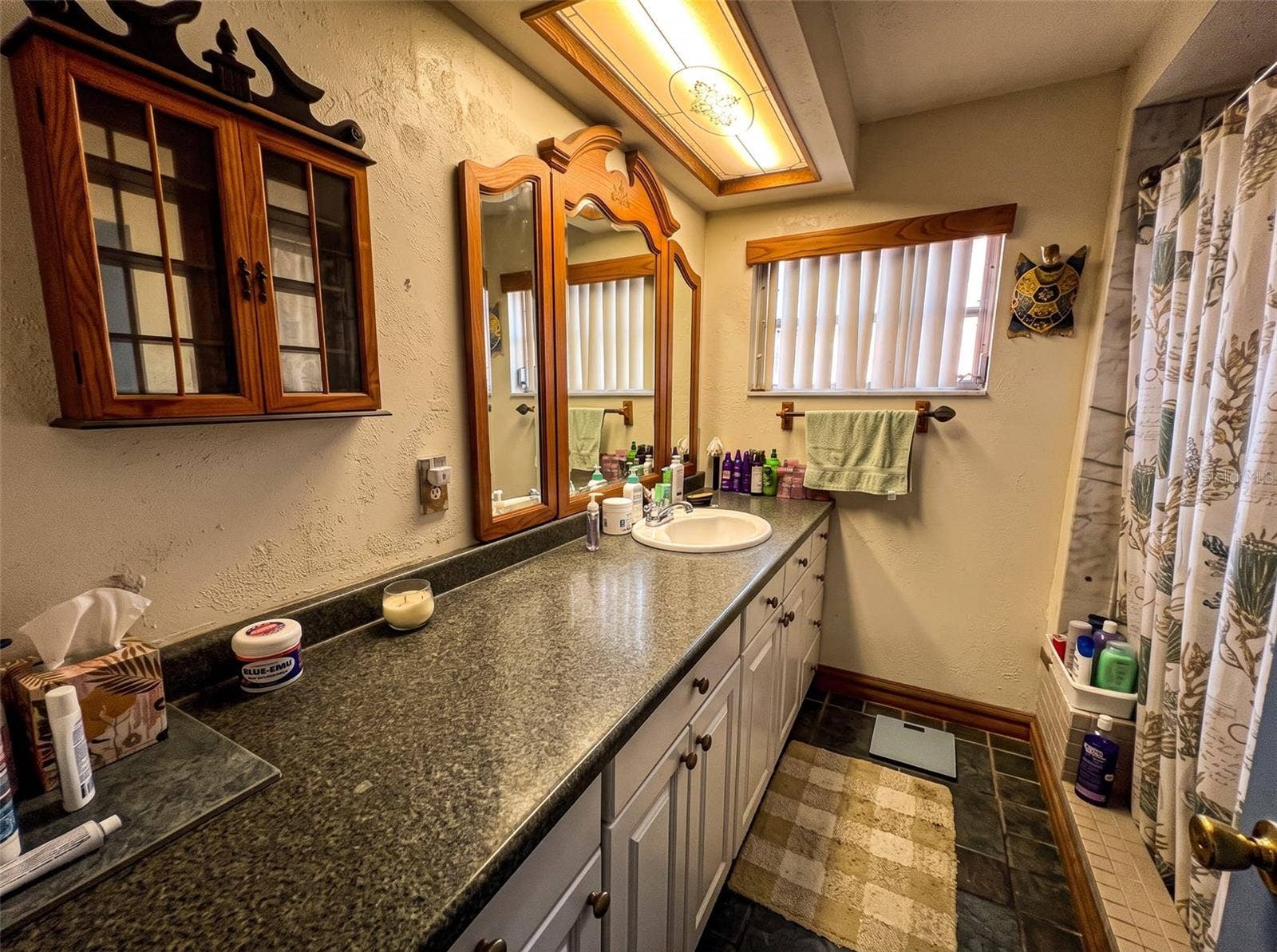 12823 89TH AVENUE, Seminole, FL 33776 12823 89TH AVENUE, Seminole, FL 33776