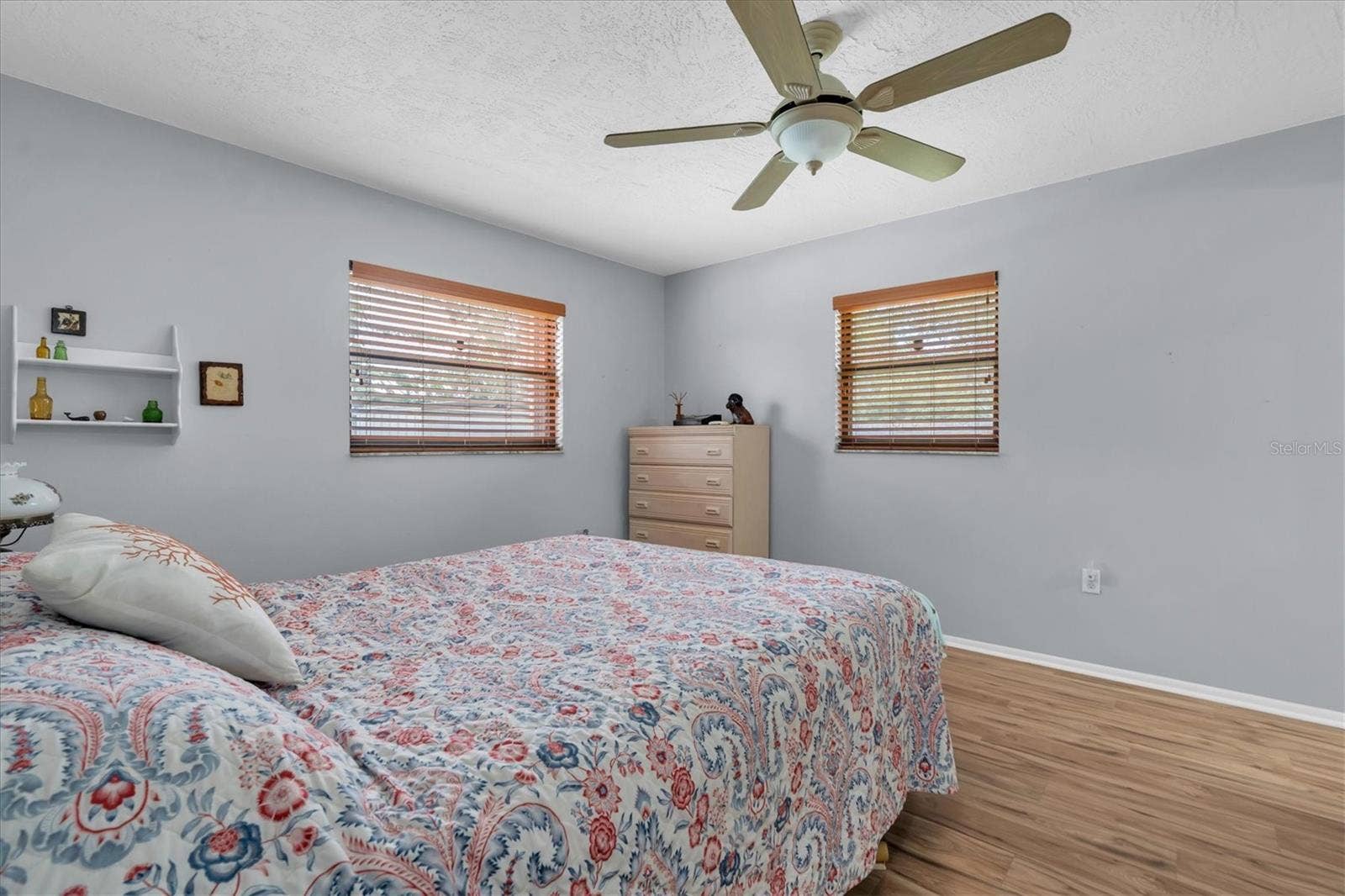 2458 17TH AVENUE N, St Petersburg, FL 33713