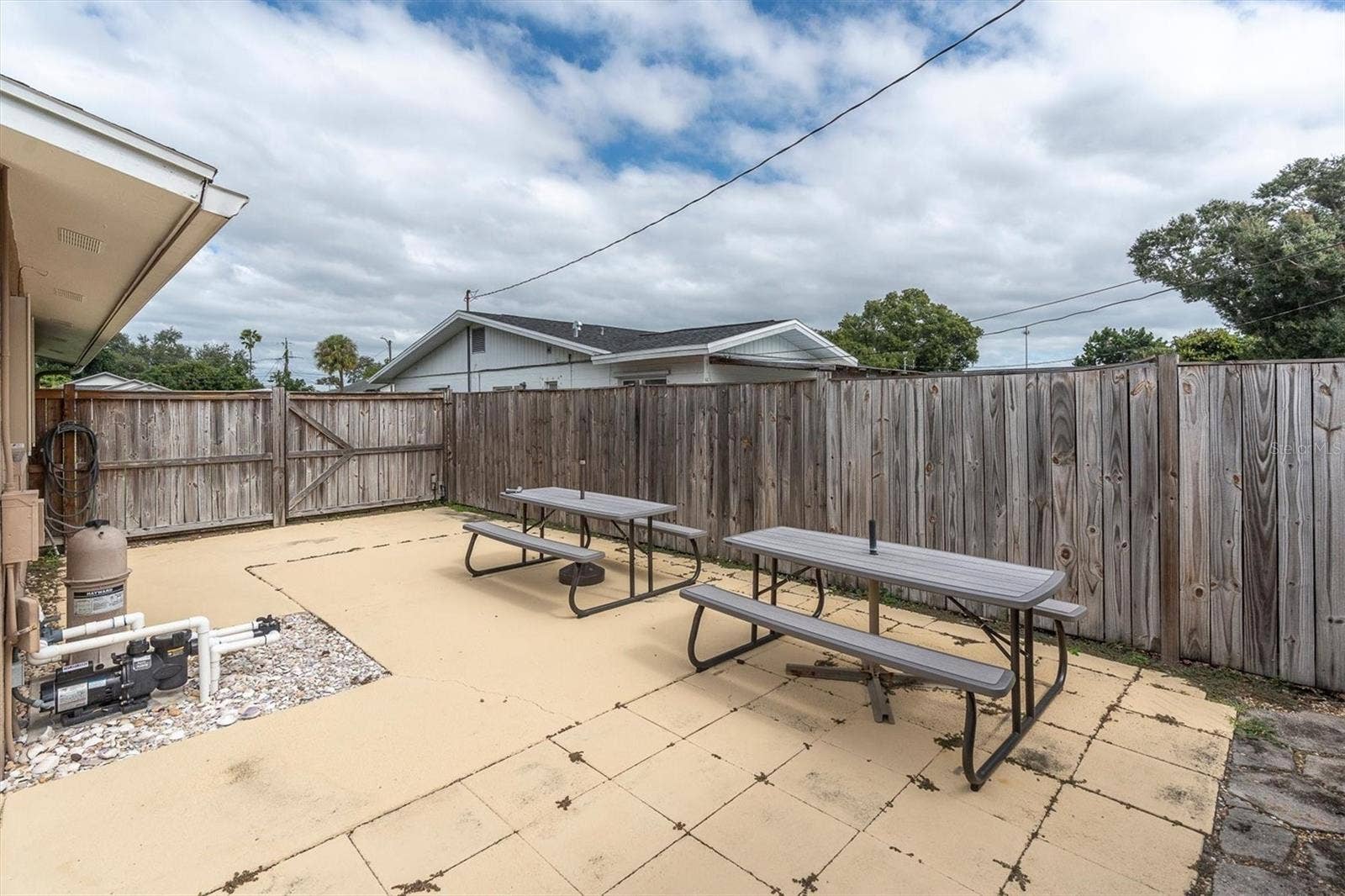2458 17TH AVENUE N, St Petersburg, FL 33713