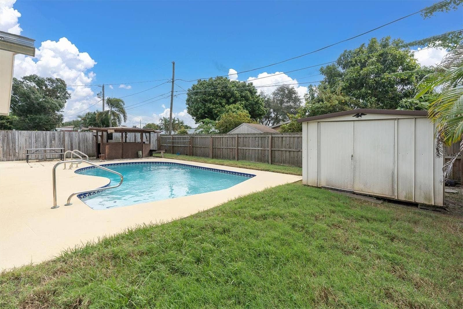 2458 17TH AVENUE N, St Petersburg, FL 33713