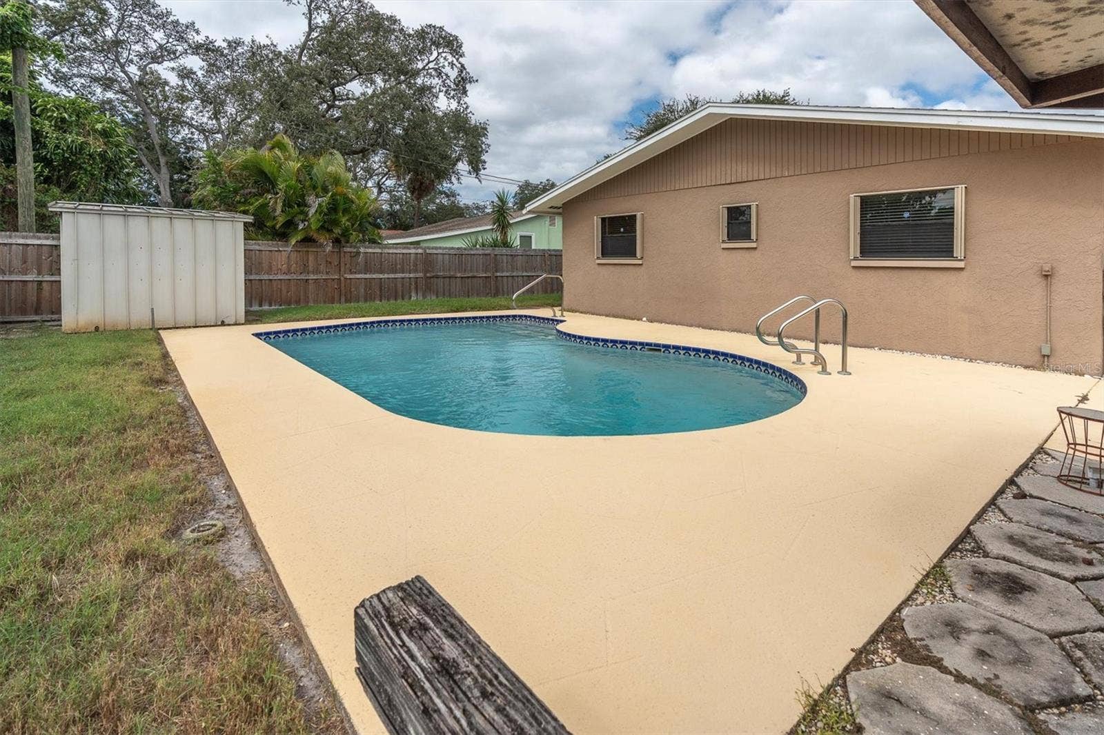 2458 17TH AVENUE N, St Petersburg, FL 33713