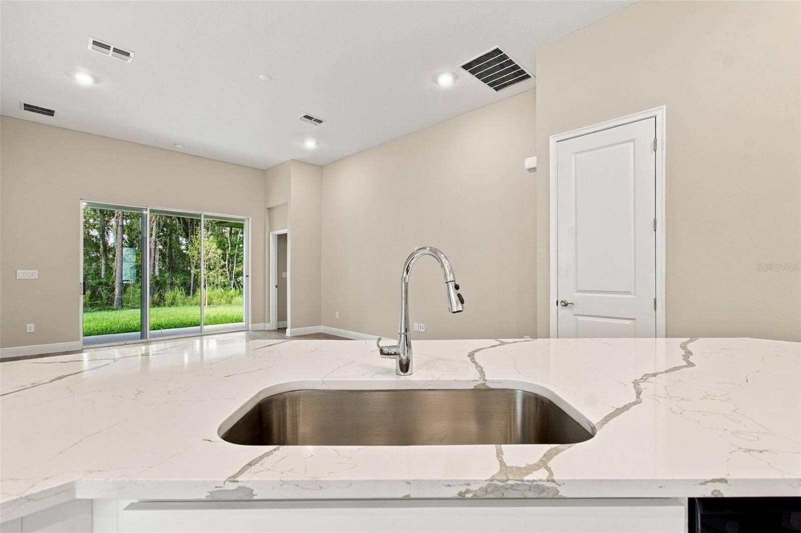 19461 FOREST GARDEN COURT, Brooksville, FL 34601 19461 FOREST GARDEN COURT, Brooksville, FL 34601