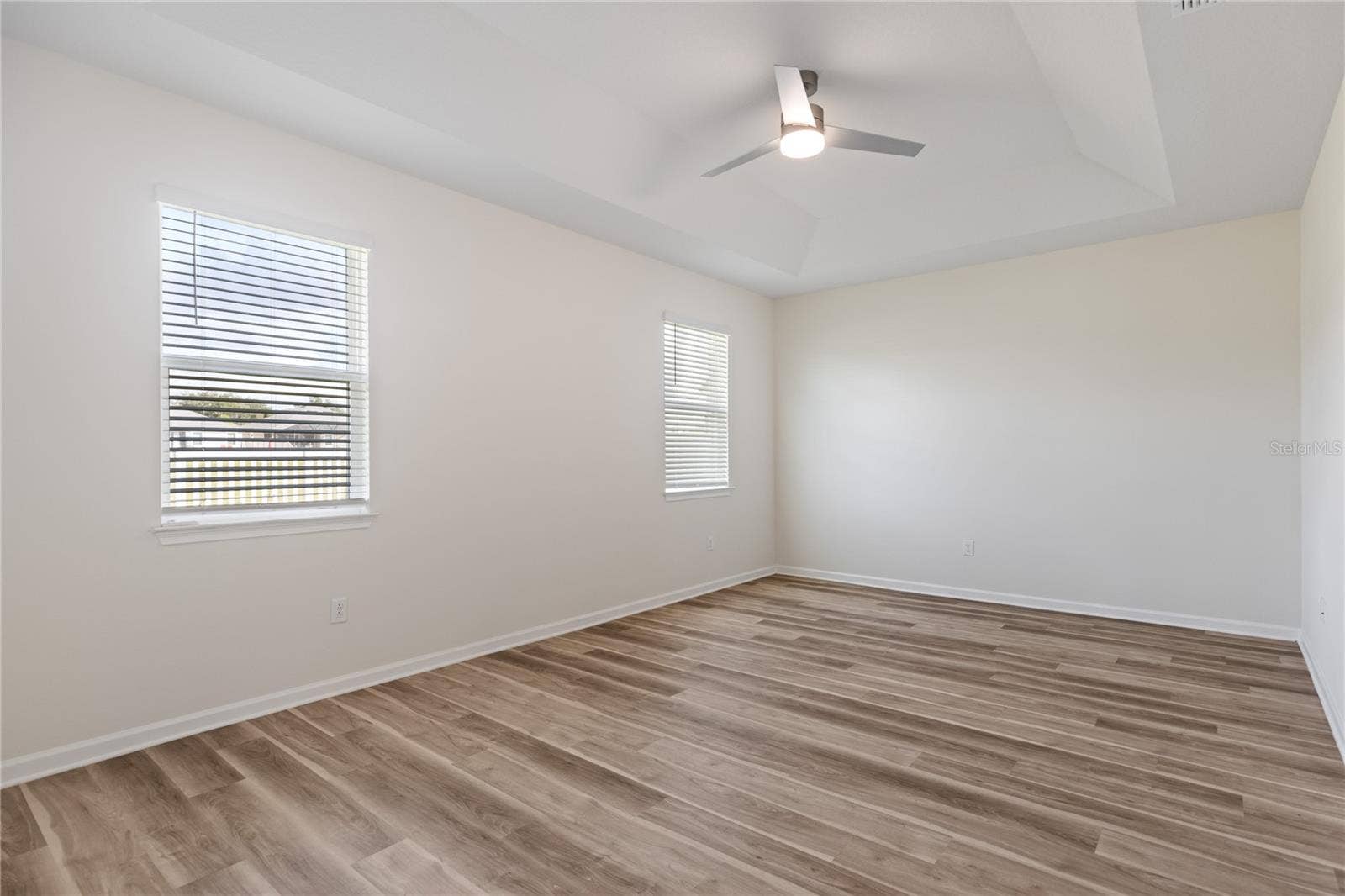 1007 LEE SHORE STREET, Valrico, FL 33594 Primary bedroom pic 1