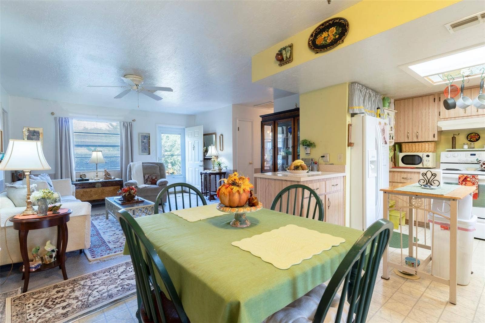 7206 W MATADOR LANE, Homosassa, FL 34446