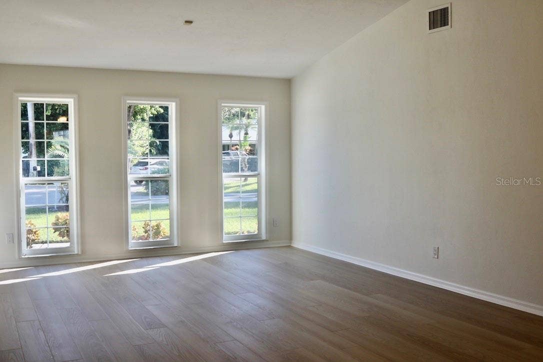 5631 WAXMYRTLE WAY, Naples, FL 34109 Family Room