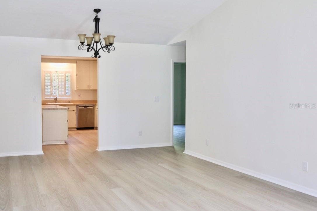 5631 WAXMYRTLE WAY, Naples, FL 34109 Dining Area
