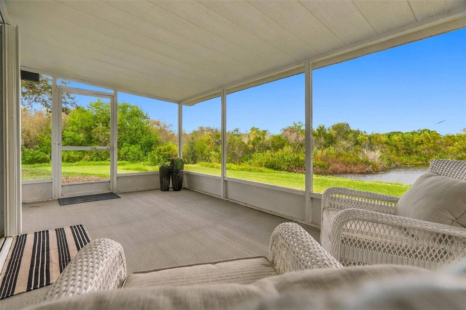 770 ARTHURS COURT, Tarpon Springs, FL 34689 Beautiful Private Backyard & Lake Views
