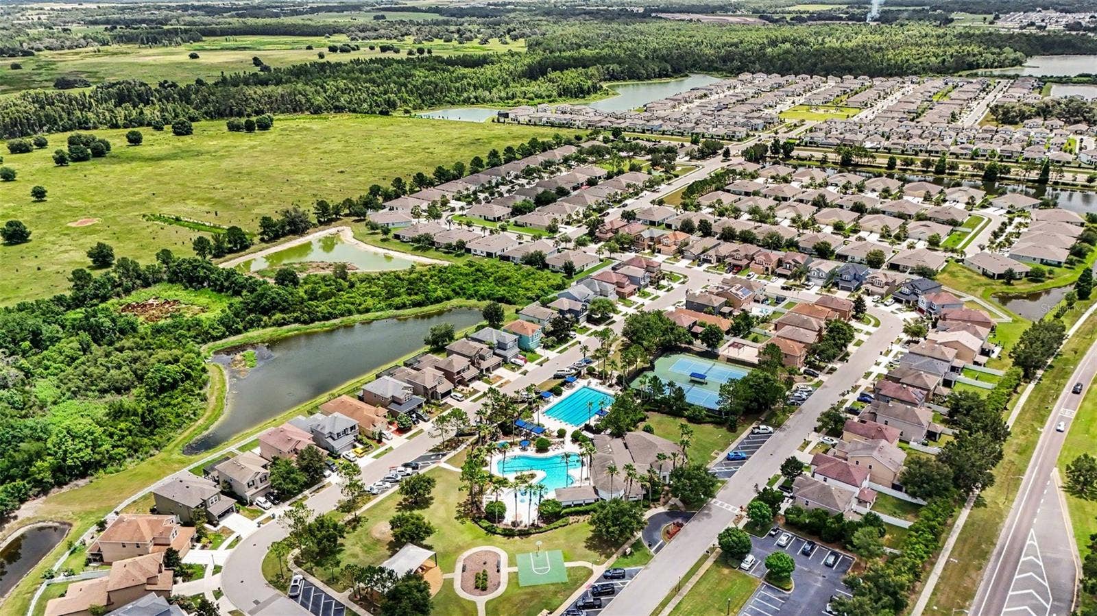 32976 WINDELSTRAW DRIVE, Wesley Chapel, FL 33545