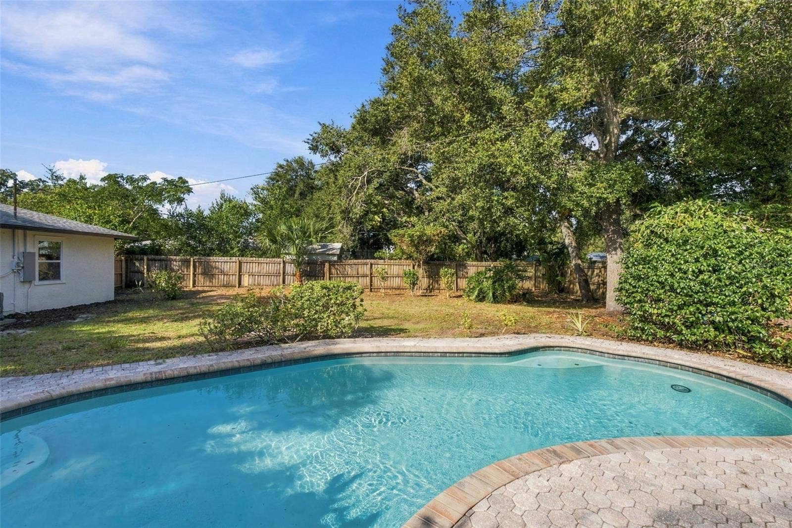 7313 6TH AVENUE N, St Petersburg, FL 33710