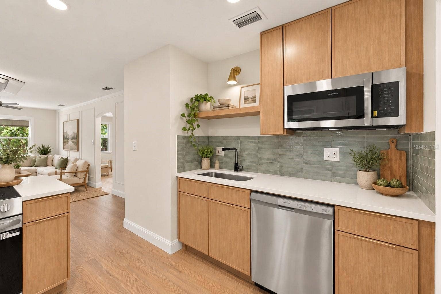 7313 6TH AVENUE N, St Petersburg, FL 33710