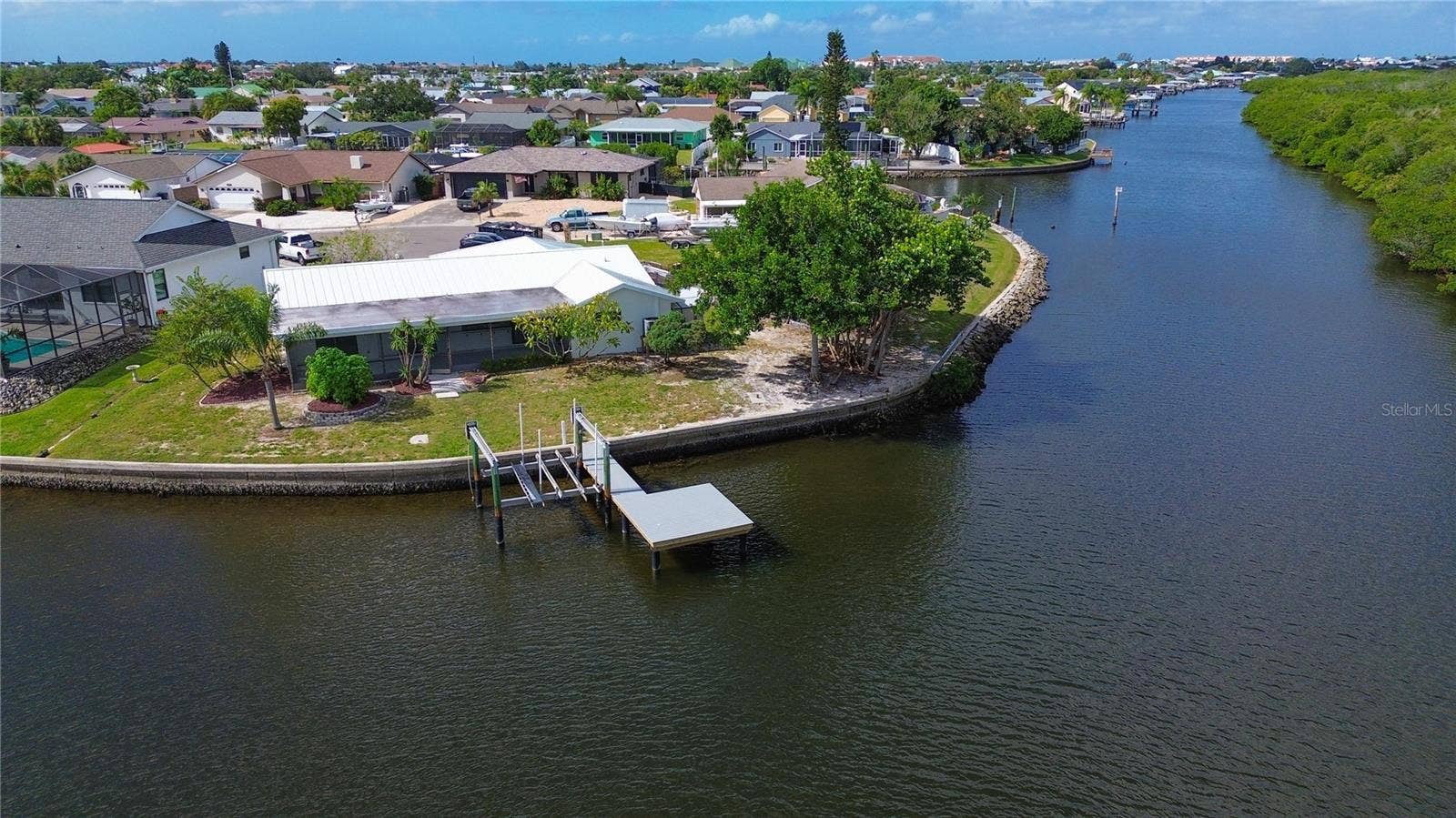 6533 SENEGAL PALM WAY, Apollo Beach, FL 33572