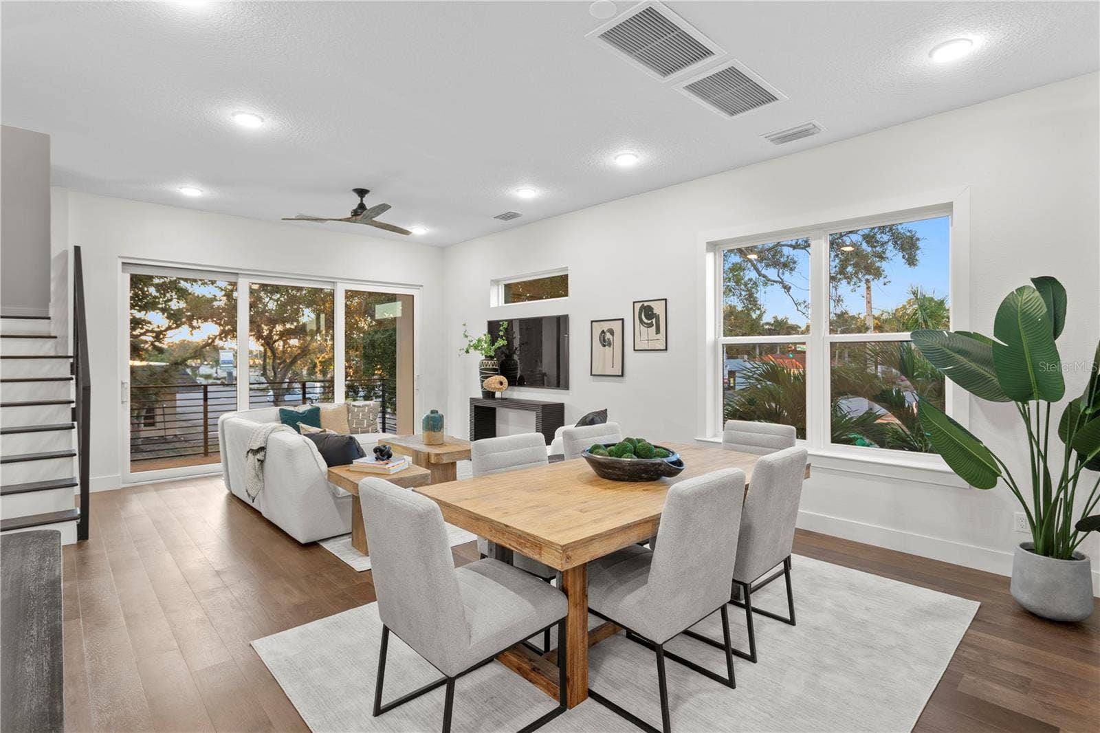 40 64TH STREET S, #1, St Petersburg, FL 33707