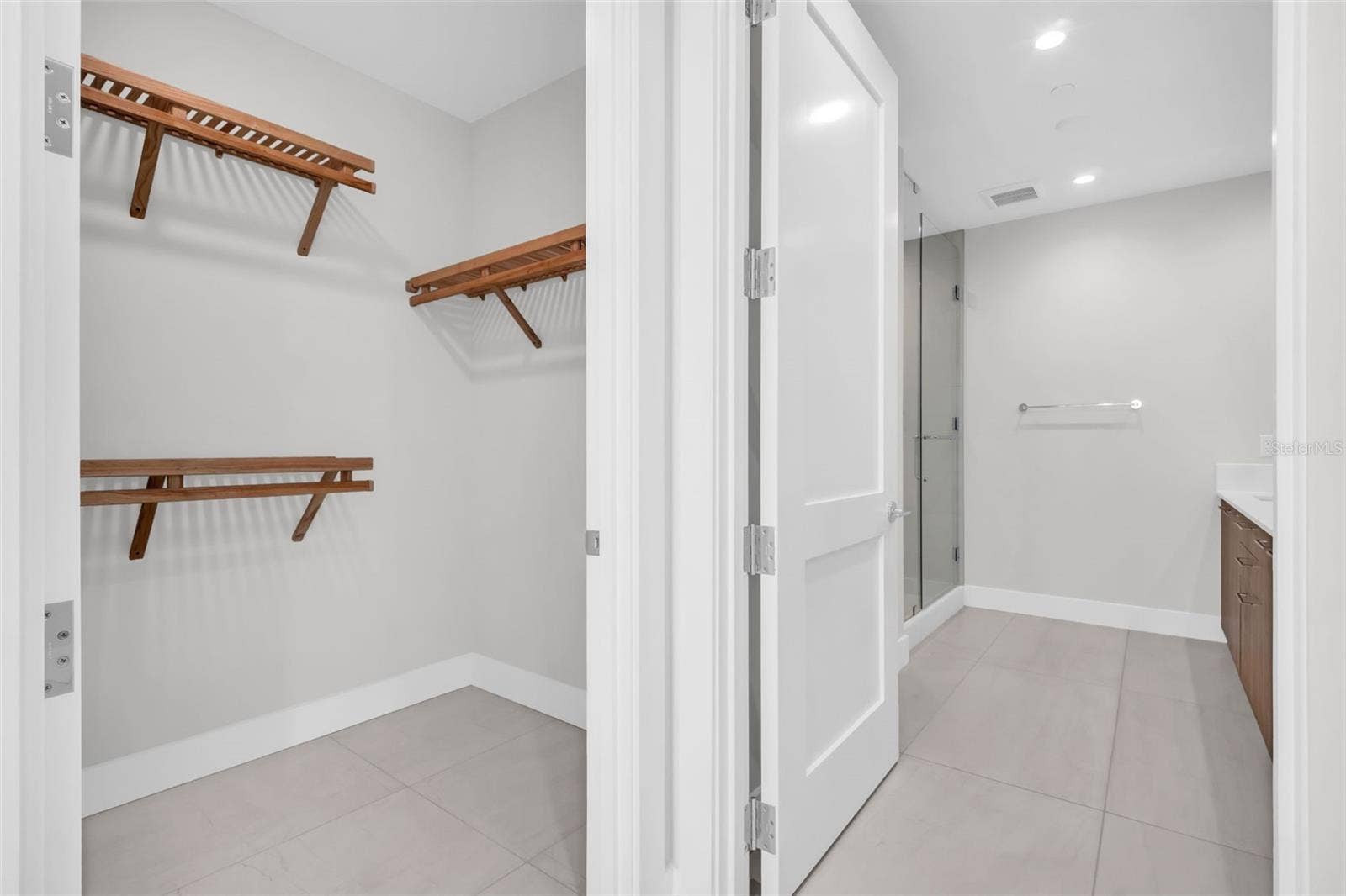 275 1ST AVENUE S, #2807, St Petersburg, FL 33701