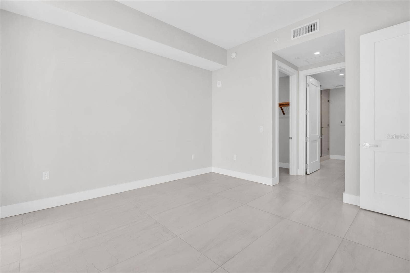 275 1ST AVENUE S, #2807, St Petersburg, FL 33701