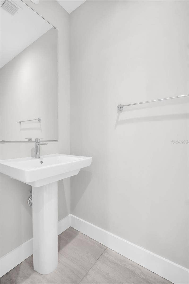 275 1ST AVENUE S, #2807, St Petersburg, FL 33701