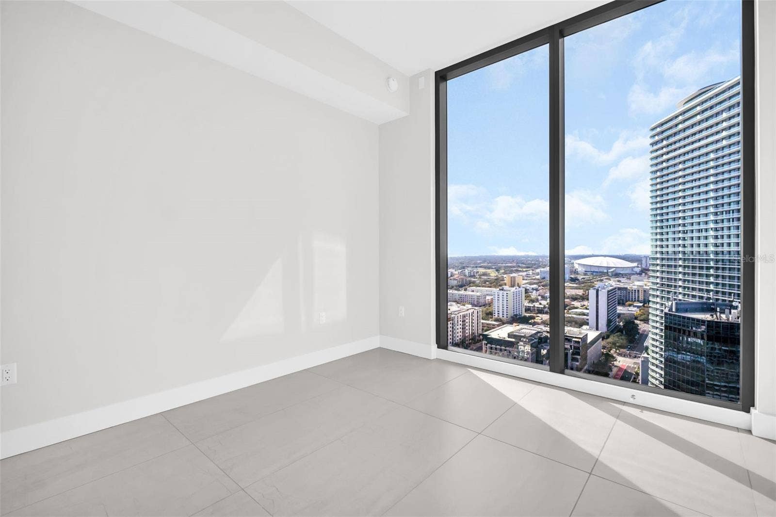 275 1ST AVENUE S, #2807, St Petersburg, FL 33701