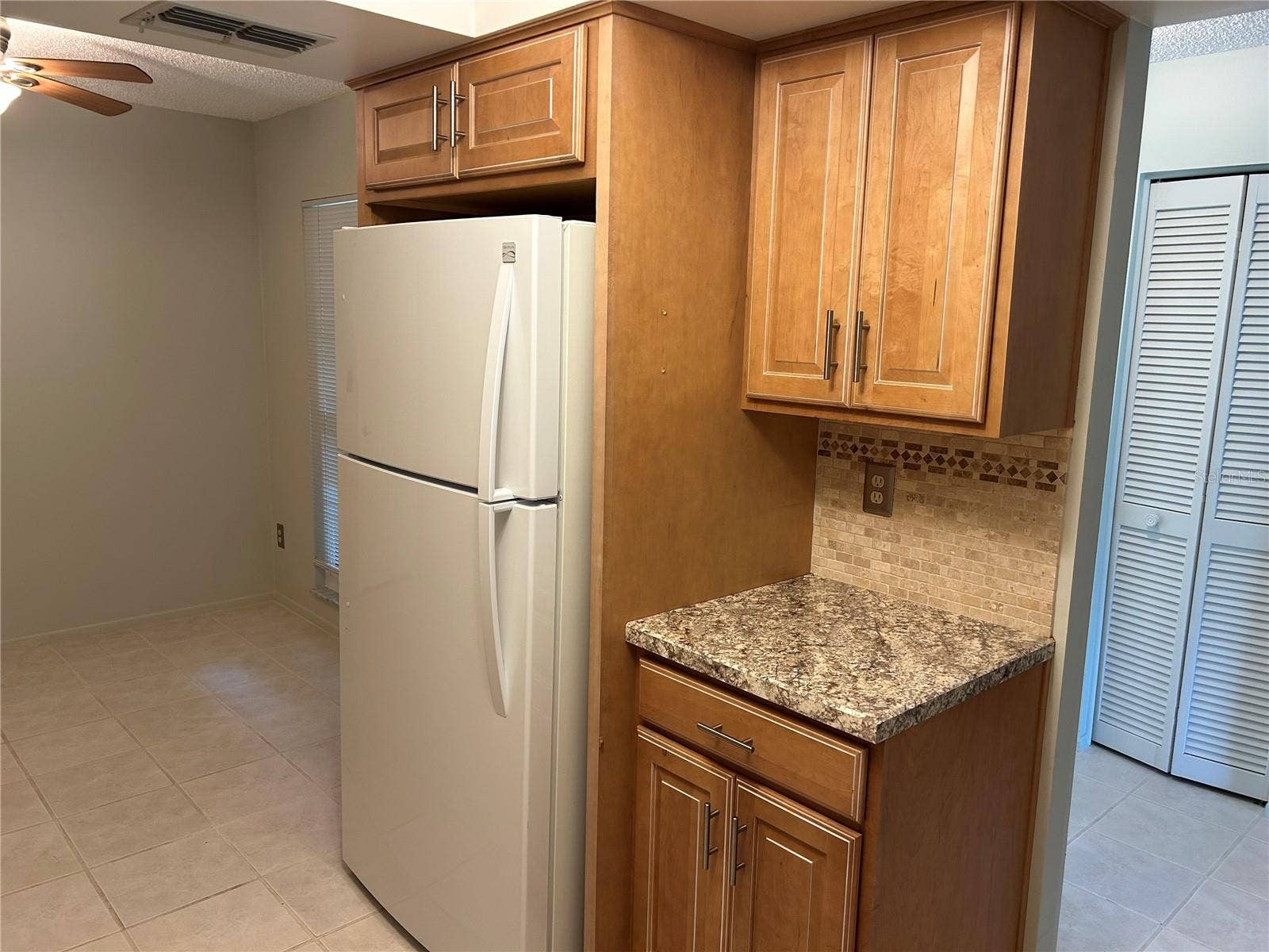 1130 RUSTLEWOOD COURT, Palm Harbor, FL 34684 Refrigerator