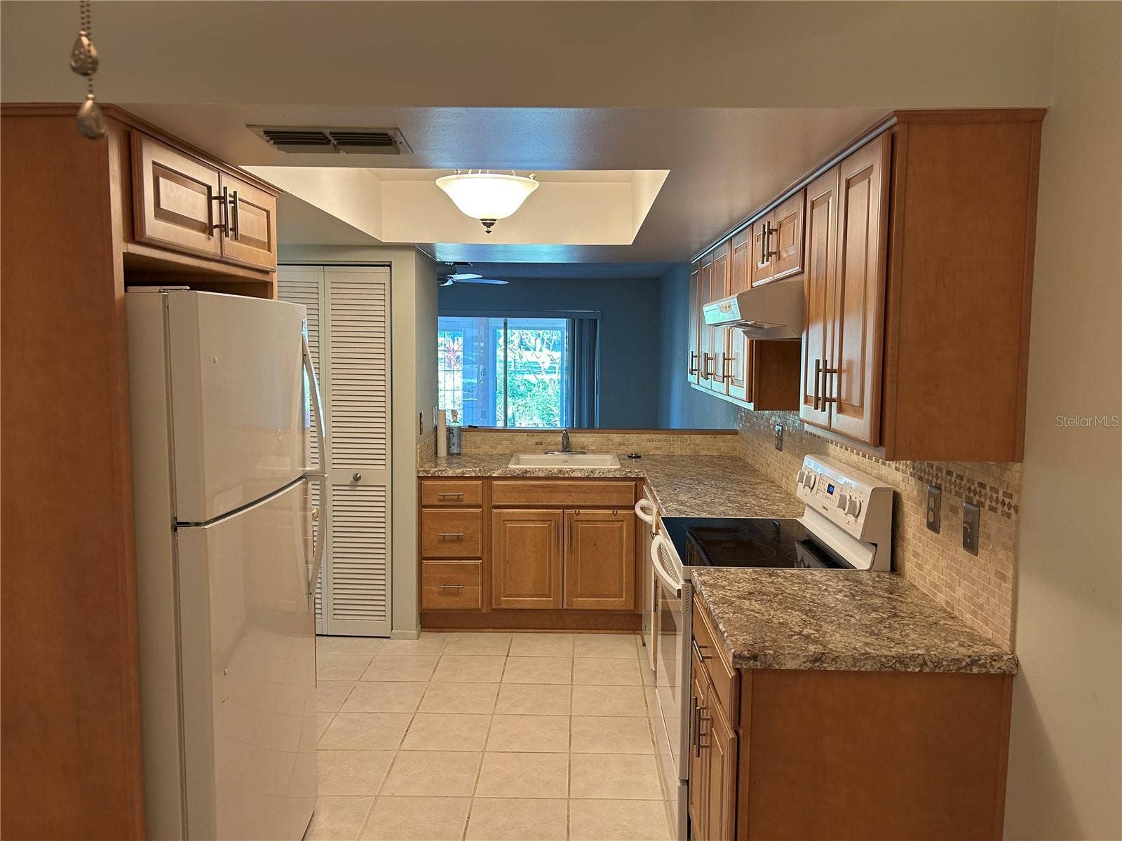 1130 RUSTLEWOOD COURT, Palm Harbor, FL 34684 Kitchen