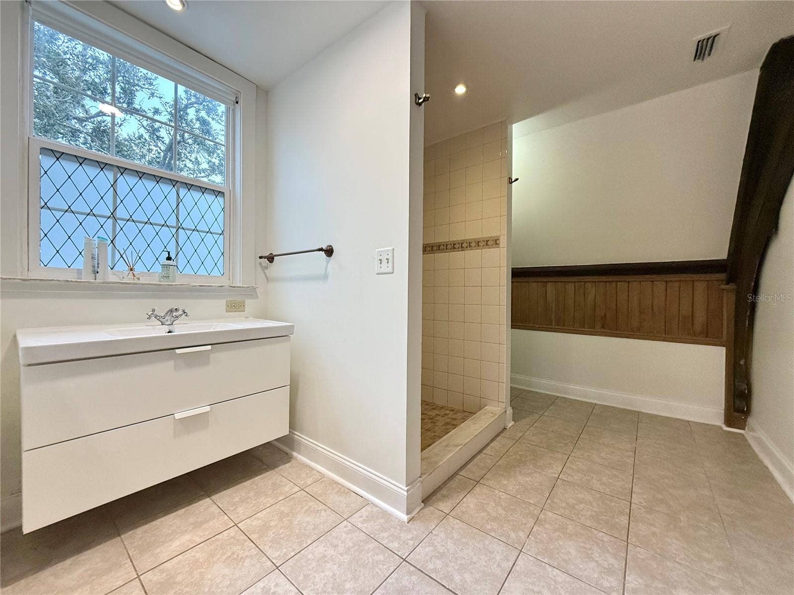 7002 SHAMROCK ROAD S, Tampa, FL 33616 7002 SHAMROCK ROAD S, Tampa, FL 33616