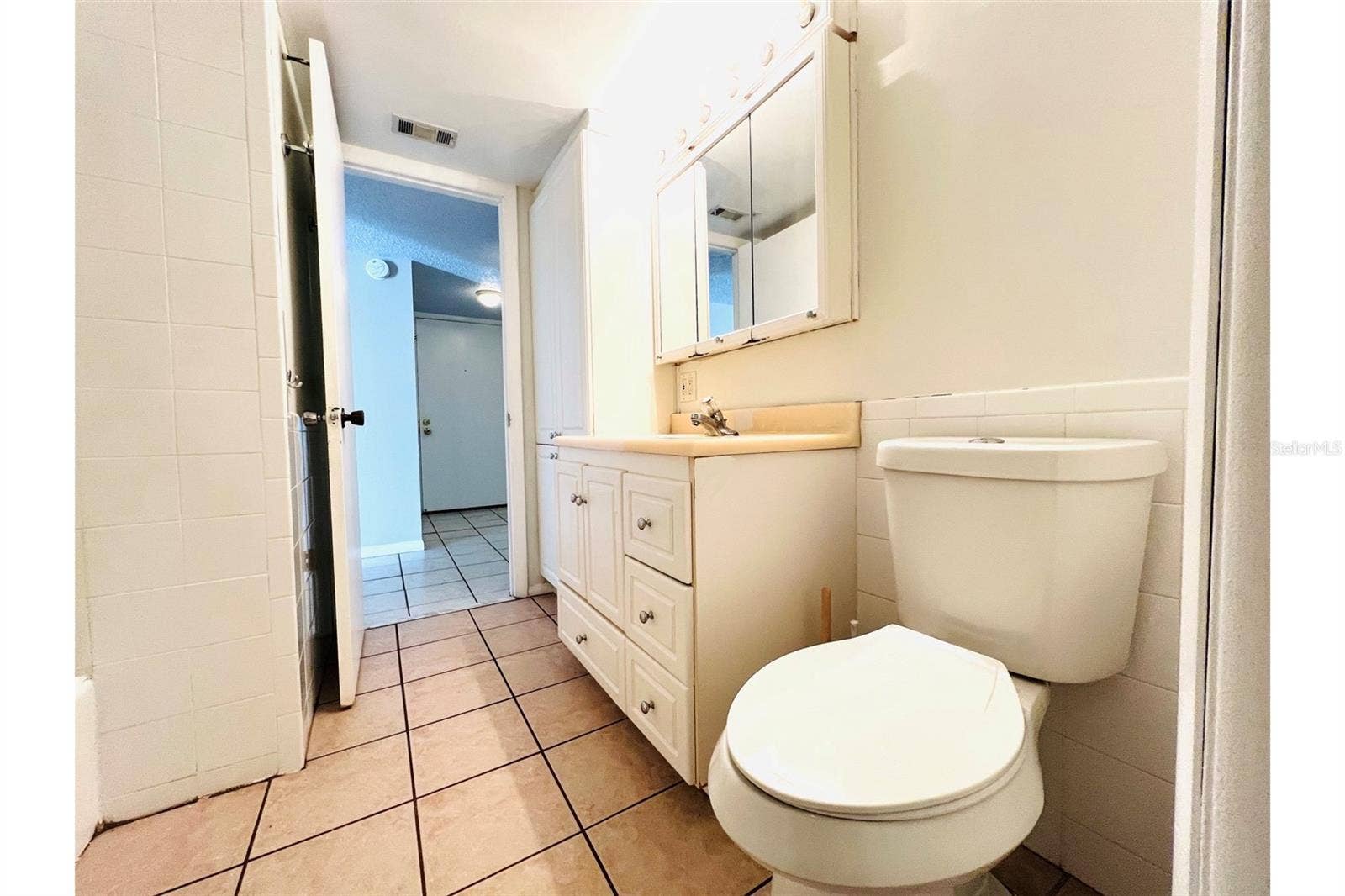 387 S MCMULLEN BOOTH ROAD, #14, Clearwater, FL 33759 387 S MCMULLEN BOOTH ROAD, #14, Clearwater, FL 33759