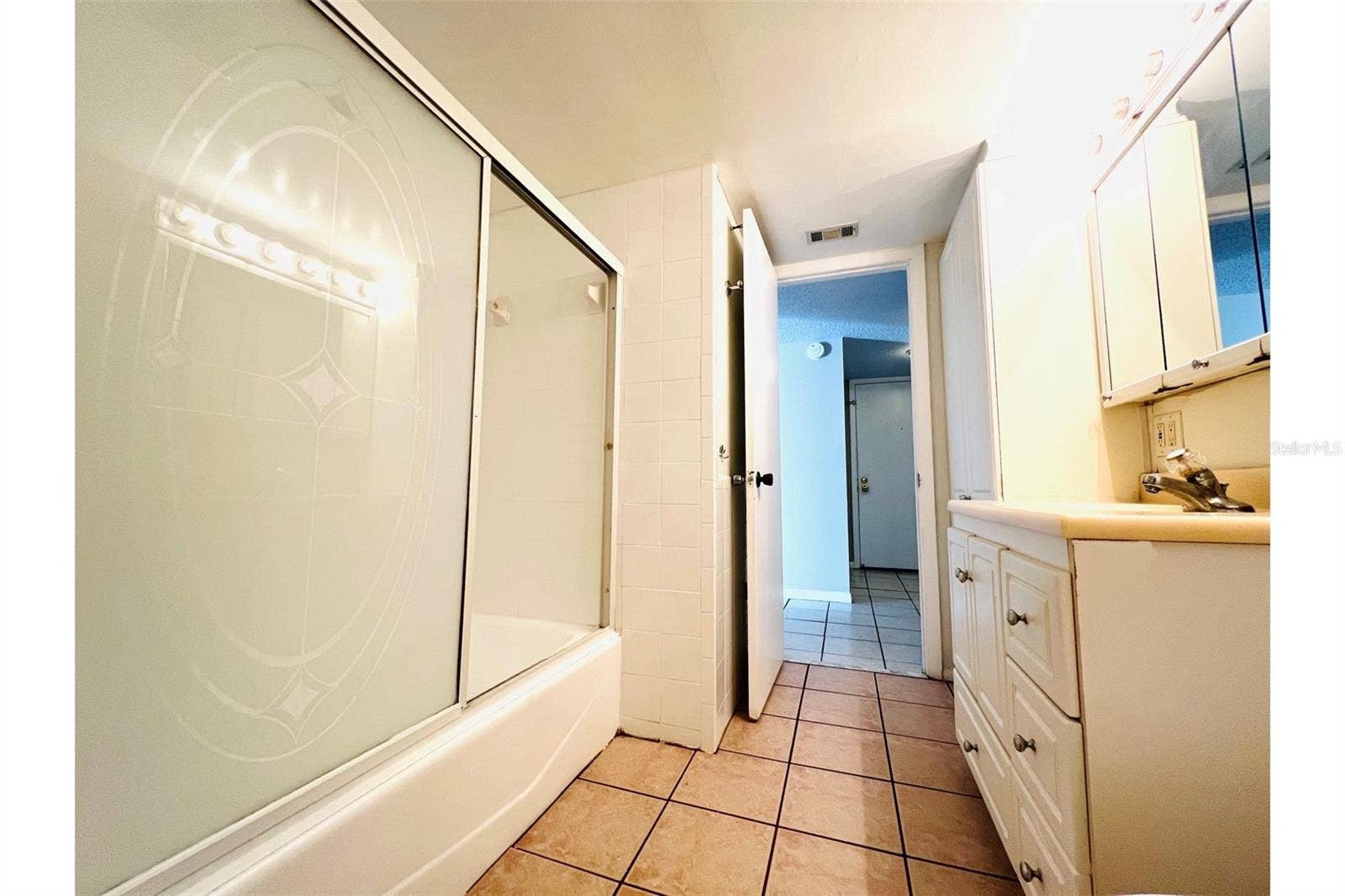 387 S MCMULLEN BOOTH ROAD, #14, Clearwater, FL 33759 387 S MCMULLEN BOOTH ROAD, #14, Clearwater, FL 33759