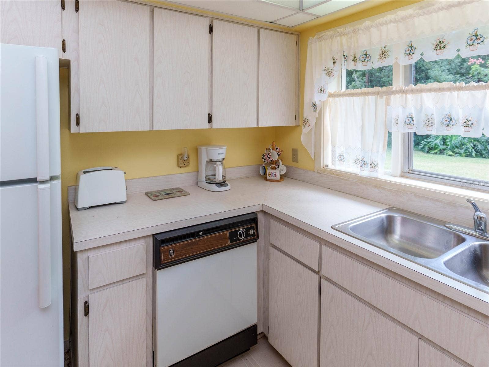 9730 CAVENDISH COURT, New Port Richey, FL 34655 9730 CAVENDISH COURT, New Port Richey, FL 34655