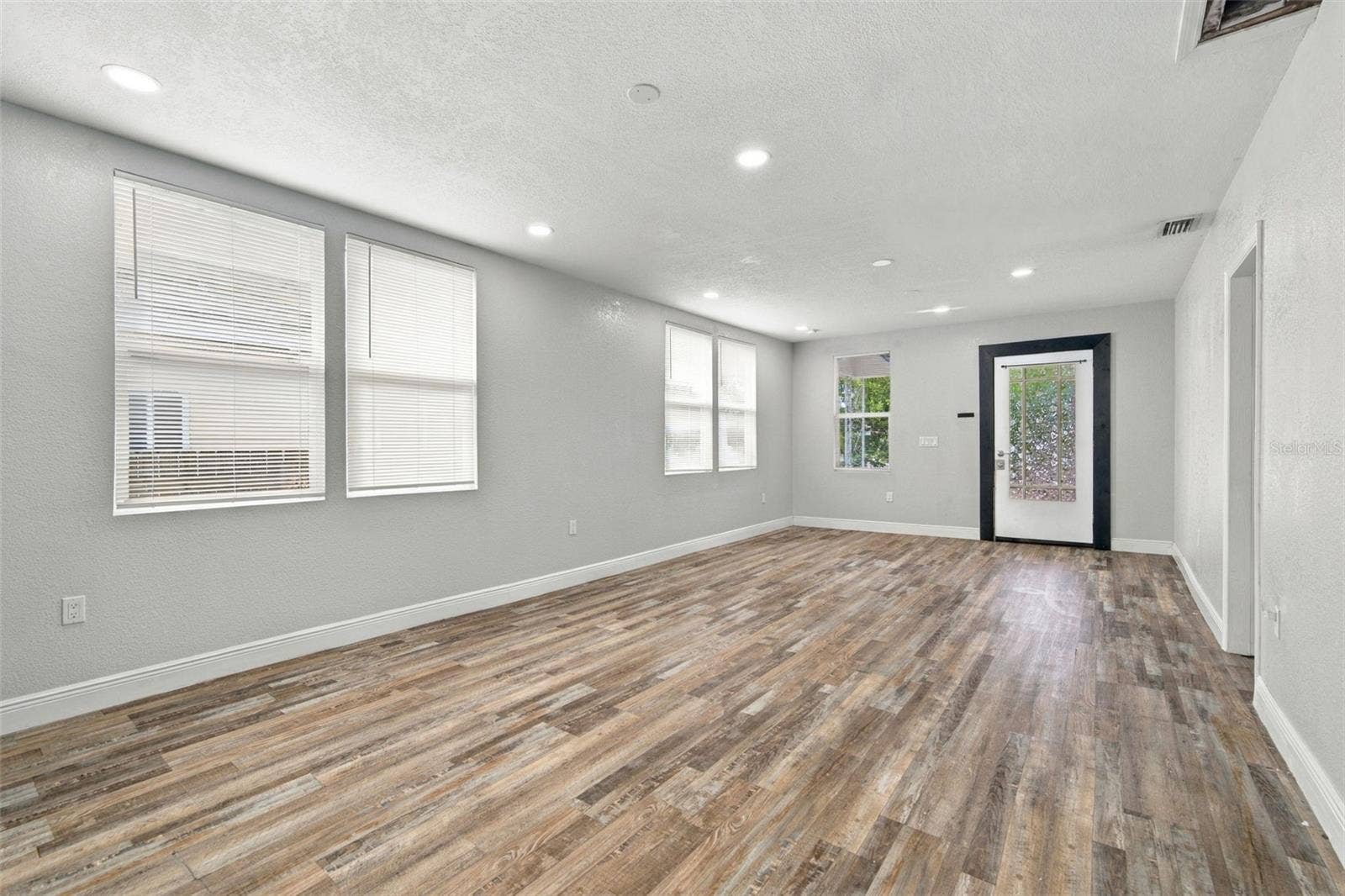 1411 E 24TH AVENUE, Tampa, FL 33605 1411 E 24TH AVENUE, Tampa, FL 33605