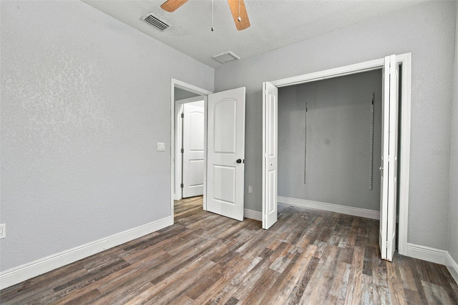 1411 E 24TH AVENUE, Tampa, FL 33605 1411 E 24TH AVENUE, Tampa, FL 33605