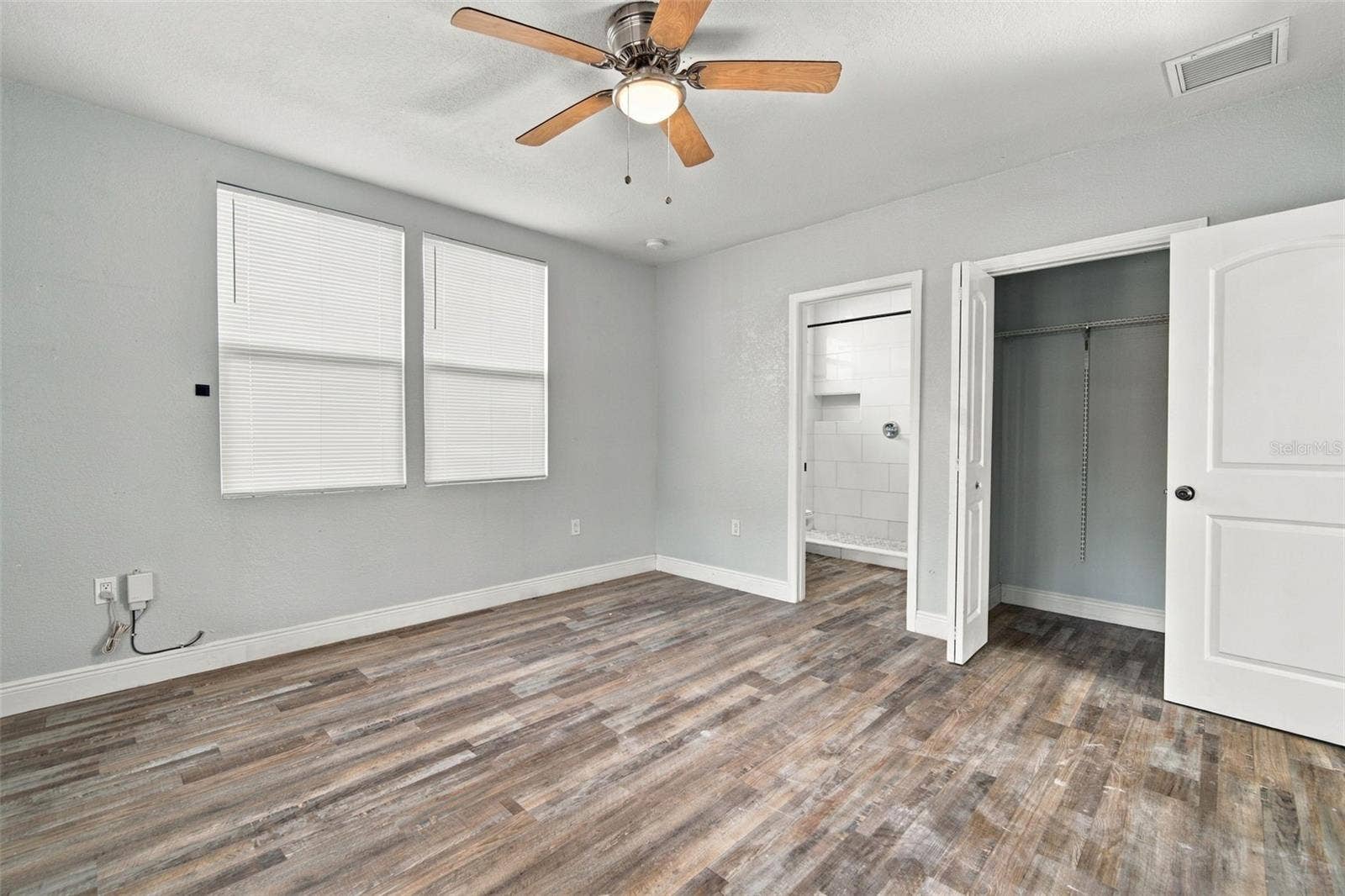 1411 E 24TH AVENUE, Tampa, FL 33605 1411 E 24TH AVENUE, Tampa, FL 33605