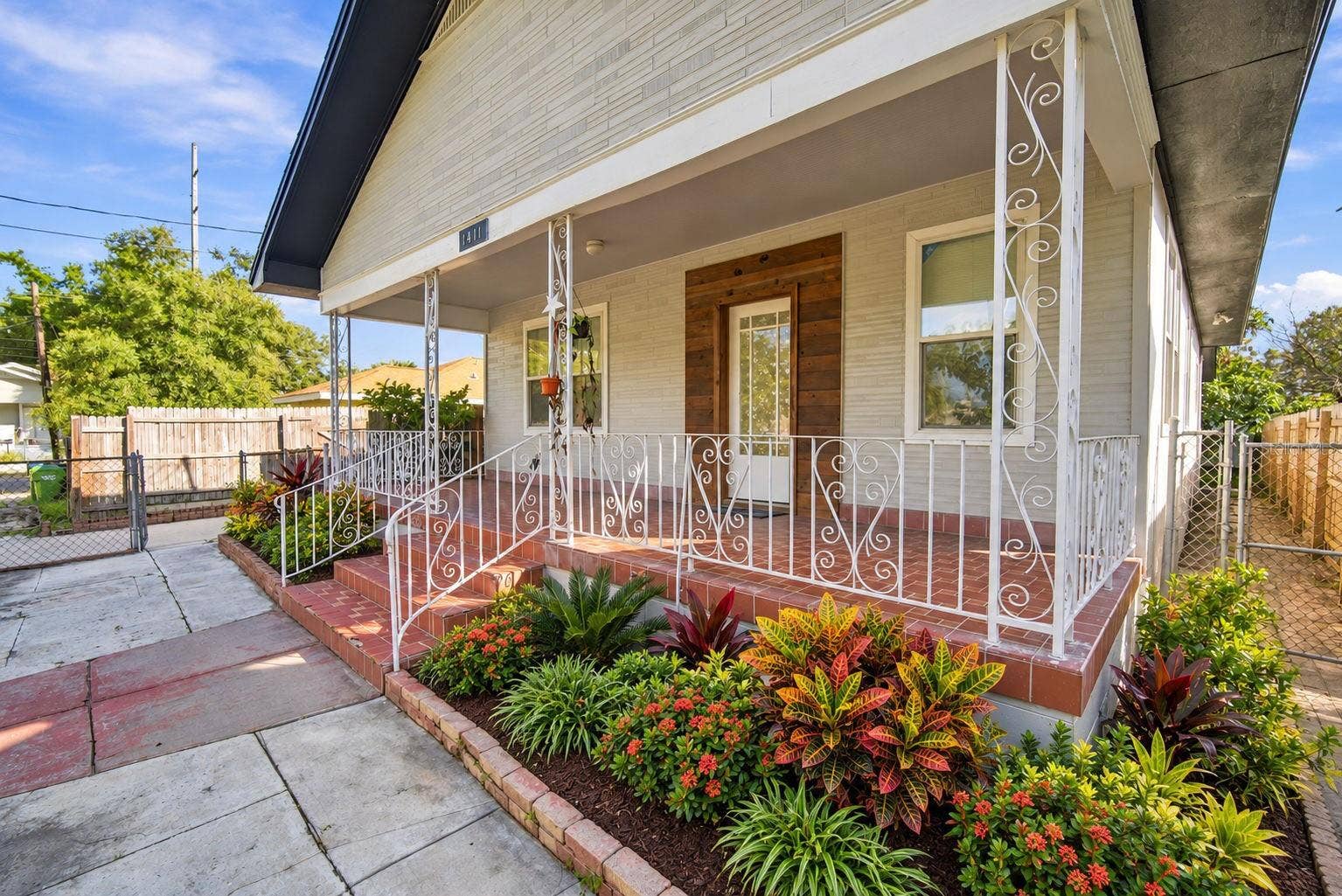 1411 E 24TH AVENUE, Tampa, FL 33605 1411 E 24TH AVENUE, Tampa, FL 33605