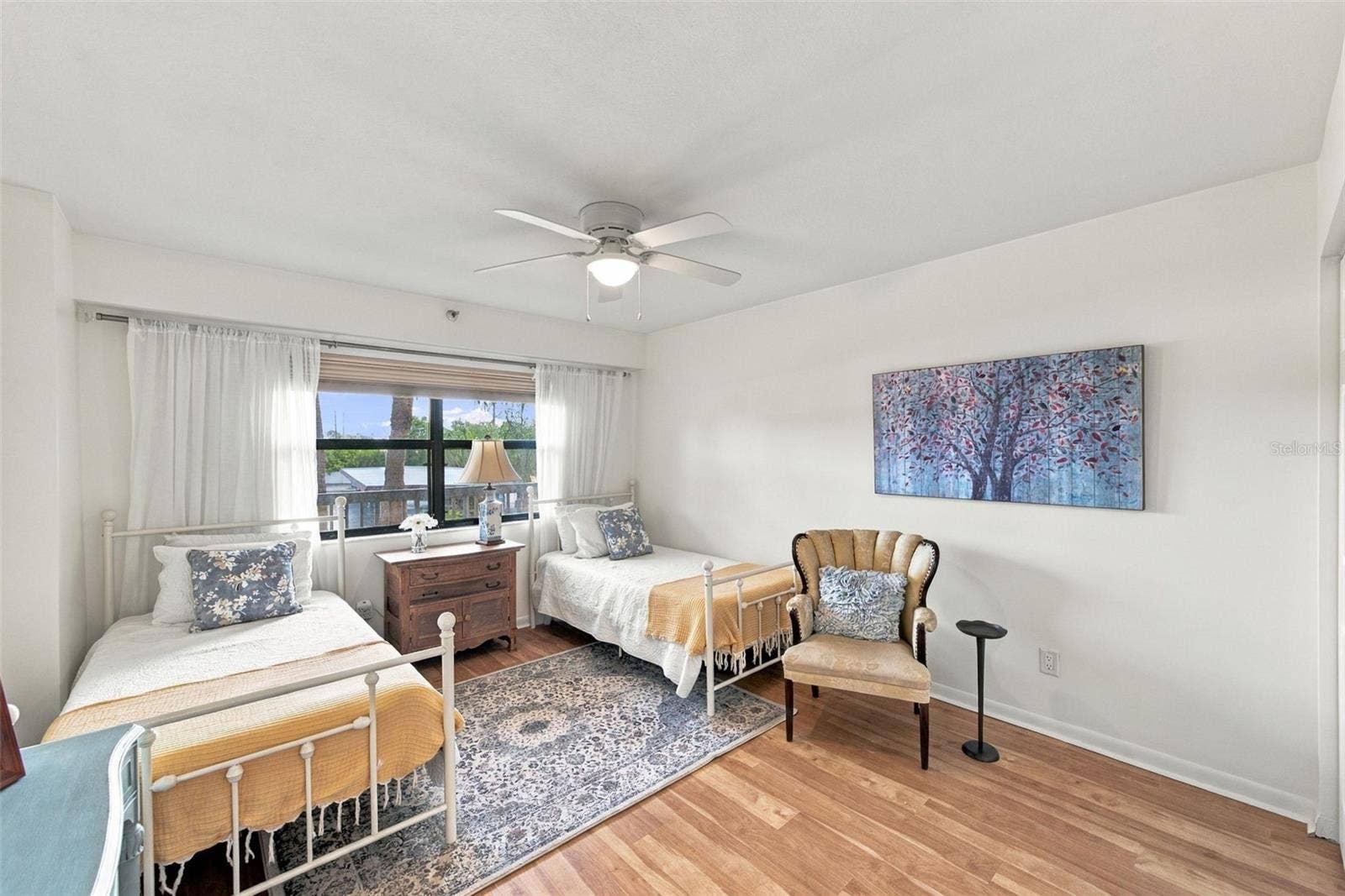 Spacious Guest Bedroom!
