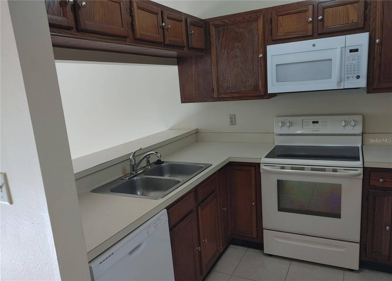 1111 HAMMOCK PINE BOULEVARD, #1111, Clearwater, FL 33761 1111 HAMMOCK PINE BOULEVARD, #1111, Clearwater, FL 33761