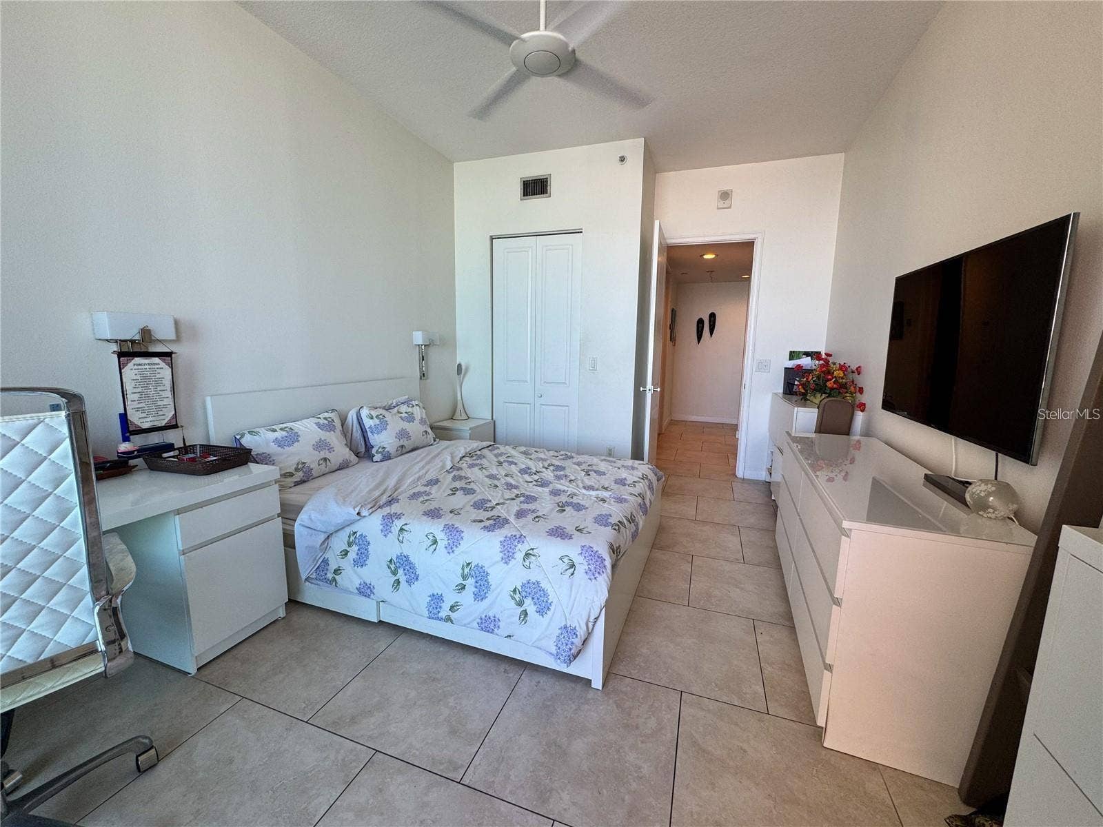 1560 GULF BOULEVARD, #804, Clearwater Beach, FL 33767 1560 GULF BOULEVARD, #804, Clearwater Beach, FL 33767