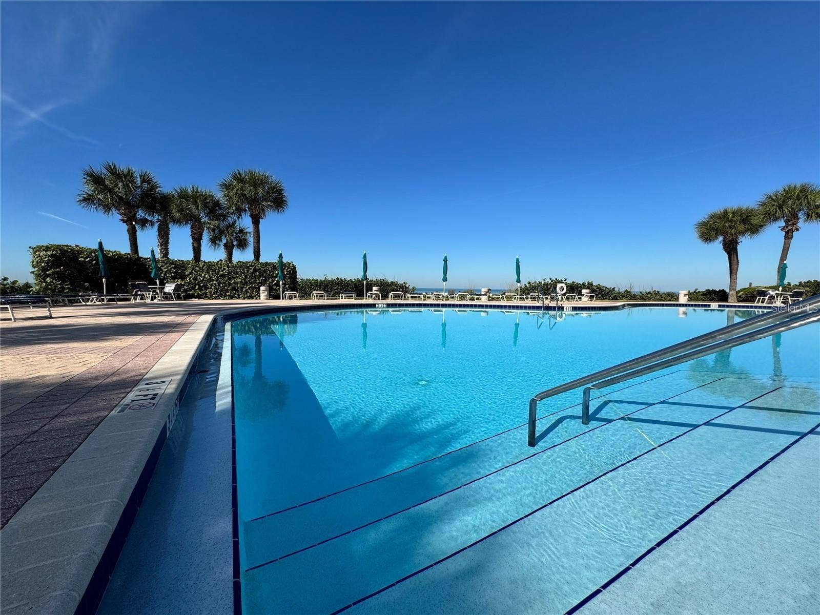1560 GULF BOULEVARD, #804, Clearwater Beach, FL 33767 1560 GULF BOULEVARD, #804, Clearwater Beach, FL 33767