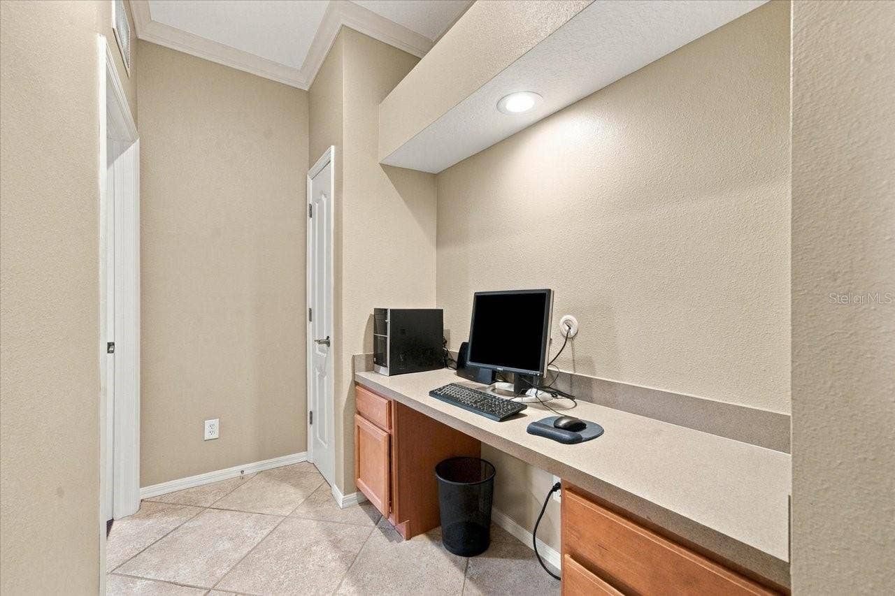 5909 BROWDER ROAD, Tampa, FL 33625 5909 BROWDER ROAD, Tampa, FL 33625
