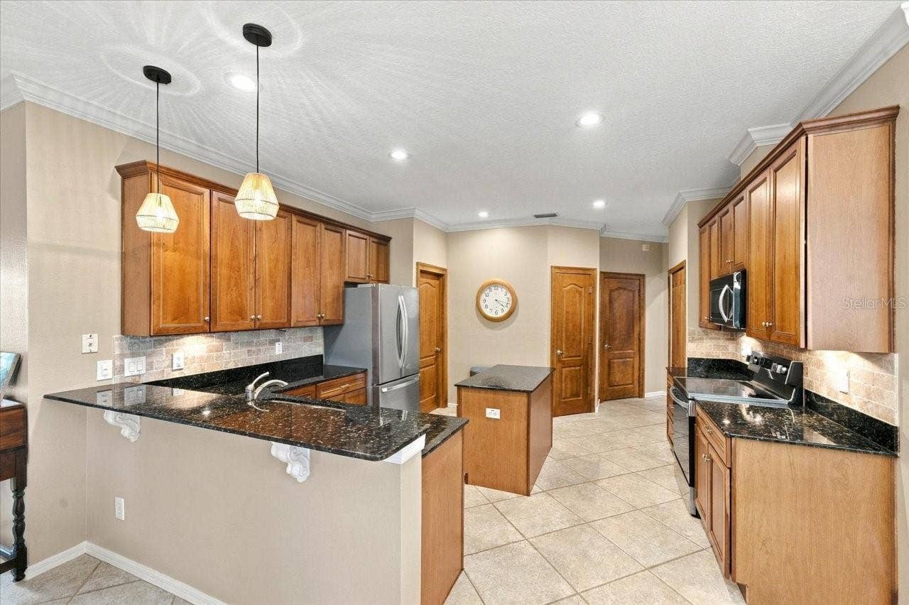 5909 BROWDER ROAD, Tampa, FL 33625 5909 BROWDER ROAD, Tampa, FL 33625
